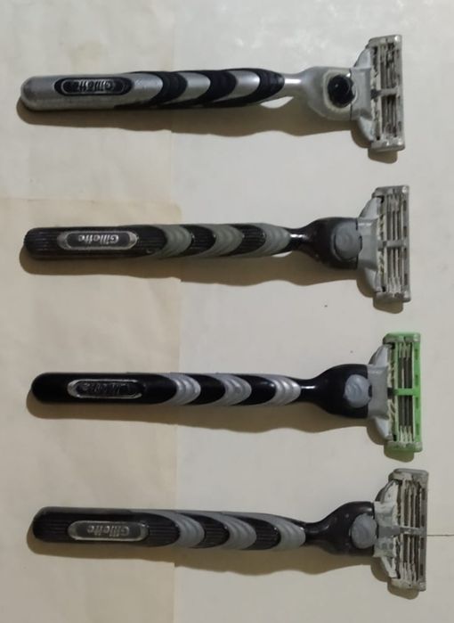 Продам недорого станок для бритья Gillette. Оригинал.