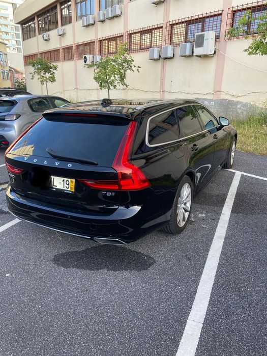 Volvo V90 2.0 T8 Momentum AWD Geartronic