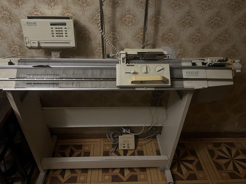Вязальная машина Passap Electronic 6000