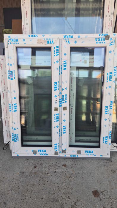Okno PCV 117x136 R+RU Veka kolor zewnętrzny antracyt 3 szybowe