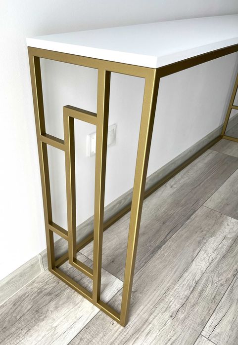 Konsola nowy wzór złota z białym matem do przedpokoju salonu