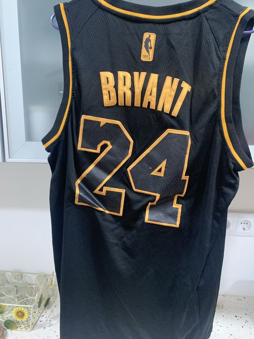 Camisola de cavas ideal para jogar basket