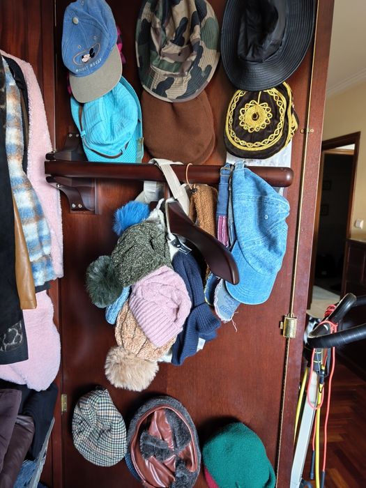 Roupeiro em mogno estilo inglês