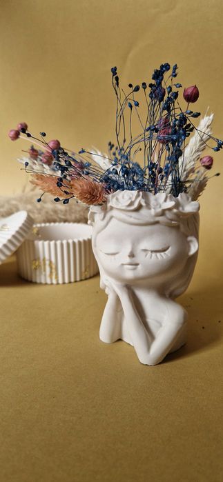 Jarra Flores e Gestos - Artigo de Decoração