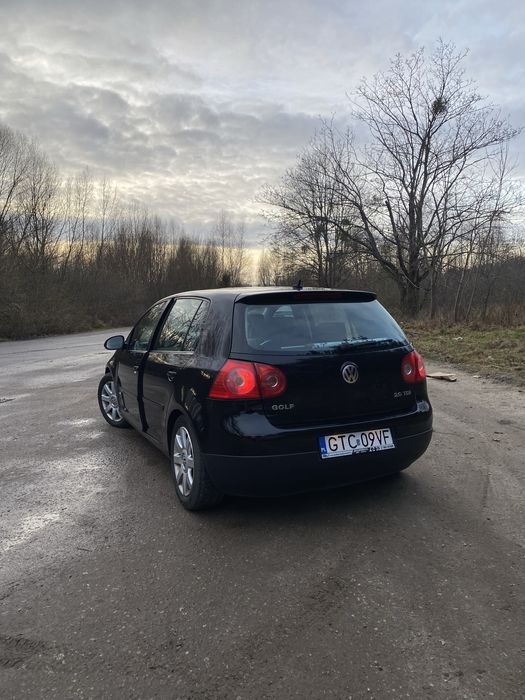 Volkswagen Golf 5 2004 2.0 TDI