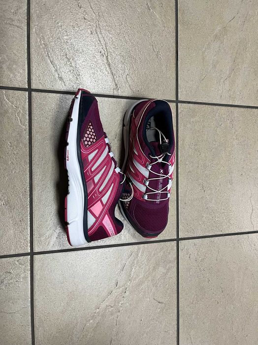 Кросівки Salomon 40,5 р оригінал