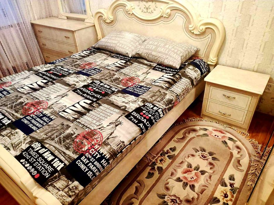 2-кім. Соборна. РОМАНТИЧНА СТУДІЯ, Кухня - ПІЛОН. Подобово. Ціна доби.