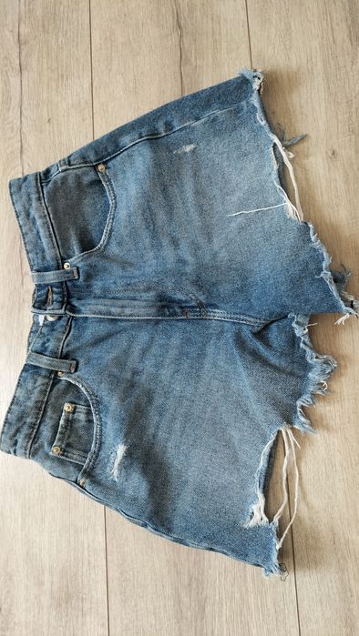 Spodenki damskie XS Sinsay