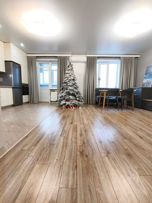 Дворівнева квартира в новому цегляному будинку (2018 р.забудови).