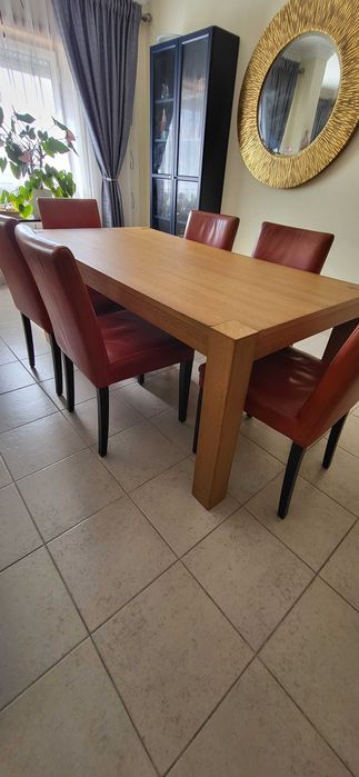 Conjunto  Mesa com 6 cadeiras