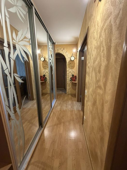Сдам 3 комн Королева 13000