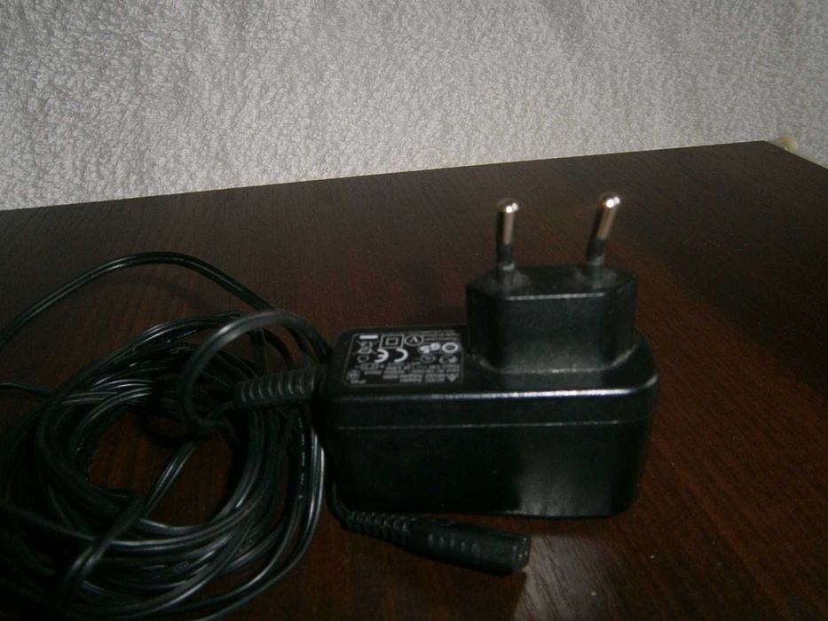 Блок живлення на 5.9V 1.5А 8.85W  Кабель - 3 метри