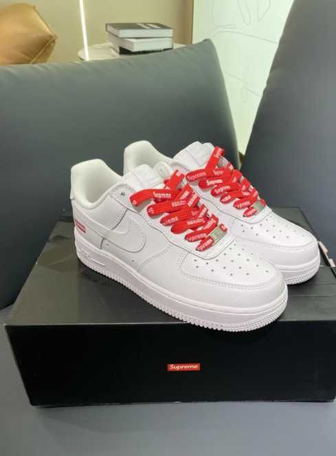 Nike Air Force 1 Low Supreme White R.44
