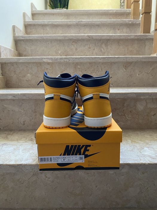 Air Jordan 1 High "Taxi"