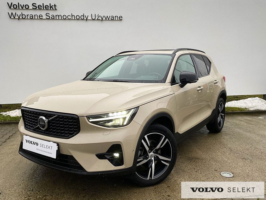 Volvo XC 40 B3 163 Plus Dark, Pixel Plus,Panorama,Skóra, Kamera 360,Fv23%,ASO