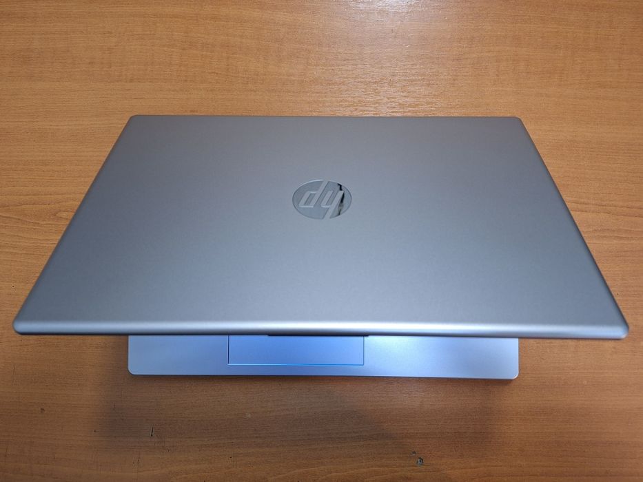 HP Laptop 15-fd0102ua i5-1334U IrisXe Graphics 2Gb DDR4 16Gb SSD 512Gb