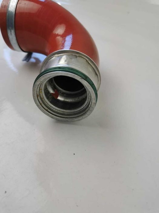 Bugiad 82667 Przewód powietrza doładowującego nowy wraz z opaską.
