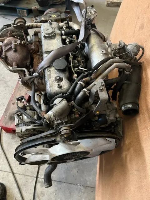 Motor Isuzu NKR 3.0 4JH1