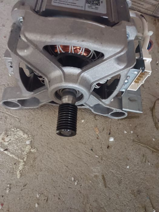 Silnik pralki Whirlpool