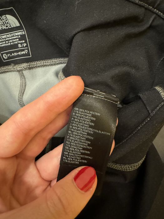 Sportowe Leginsy 3/4 w paski The North Face