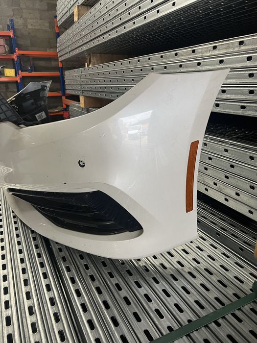 BMW G30 передні бампер 2020 рік А96 Колір