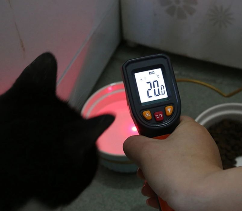 Termómetro infravermelhos com pilhas incluídas. Novo.