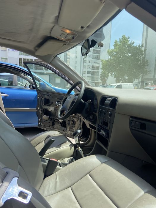 Volvo S40 avariado