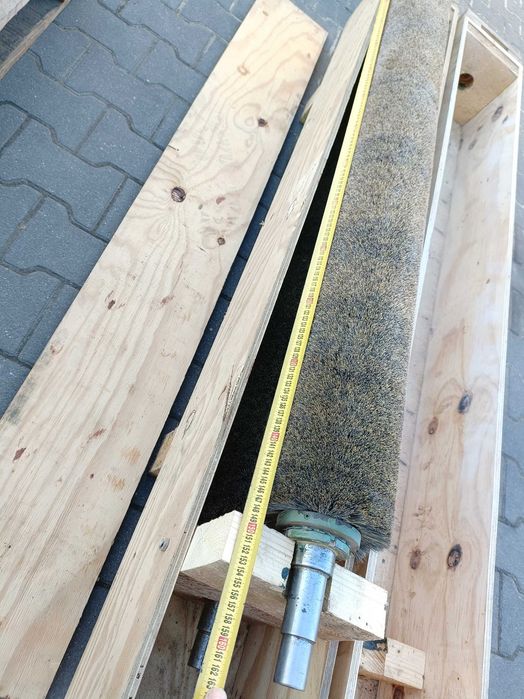 Szlifierka szerokotaśmowa 110 wał ryflowany 900 szczotkowy 1400