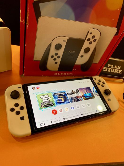 Nintendo Switch OLED з іграми у комплекті