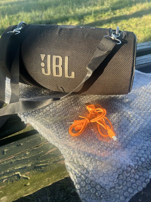 Блютуз колонка JBI