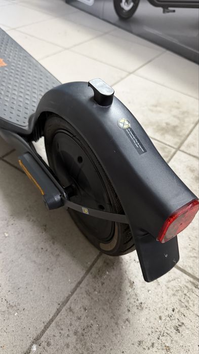 SEGWAY Ninebot KickScooter F2 Plus 55km 400W 10" Czarny
