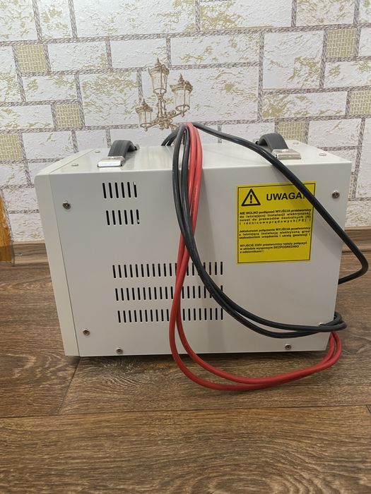 Джерело Безперебійного живлення  VOLT POLSKA sinusPRO-1500Е
