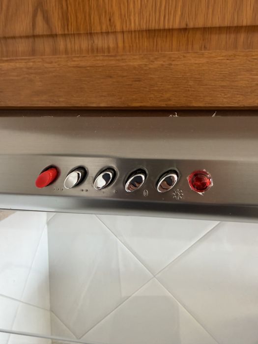 Cozinha + Placa Vidro Cerâmica + Exaustor + Lava Loiça