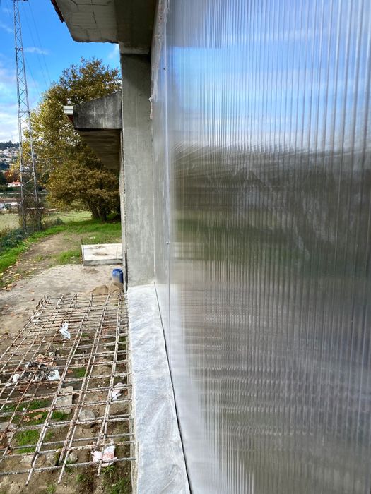 Execuçao de pequenas e medias obras, servidos de reabilitaçao