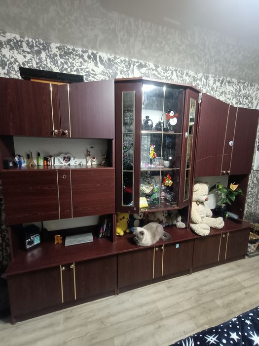 Продам бу стенку в хорошем состоянии