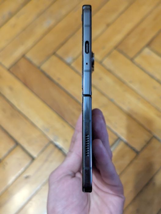Samsung Galaxy FOLD 5 Black  12/512  в ідеальному стані 10/10