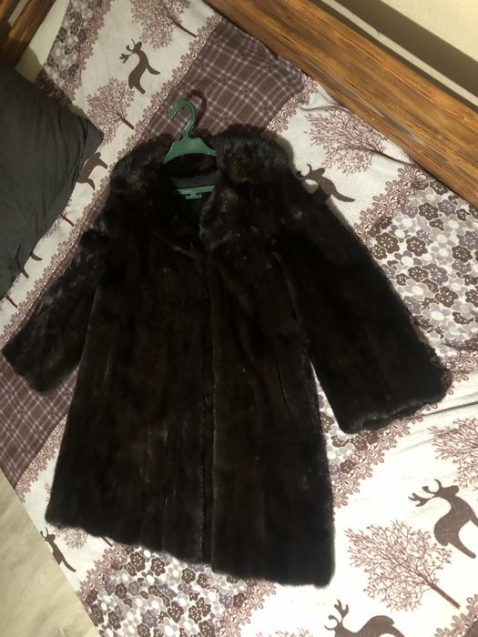 Натуральна норкова шуба, цільна норка