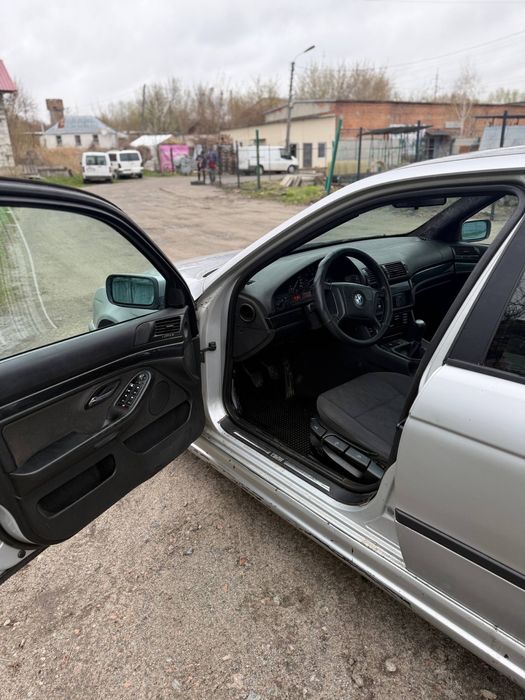 Продам бмв Е39 2.0 бензин
