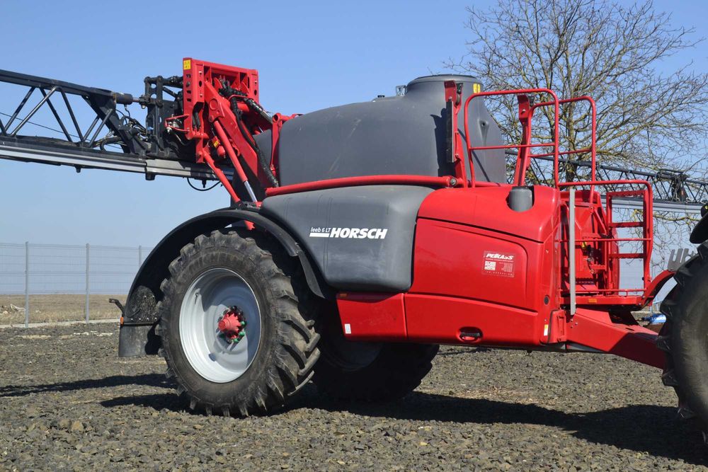 Обприскувач причіпний Horsch Leeb 6 LT