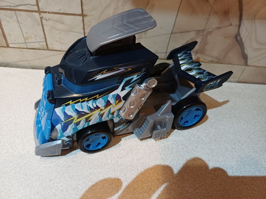 Samochód T-Racers + 3 auta