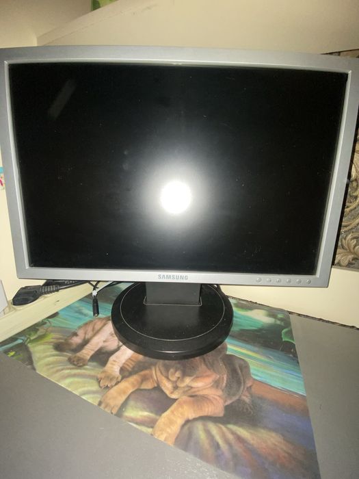 продаю монітор самсунг в ідеальному стани