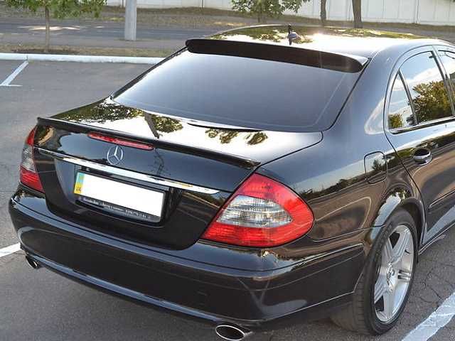 Спойлер Мерседес W211 козырек накладка бленда лип  Mercedes W211)