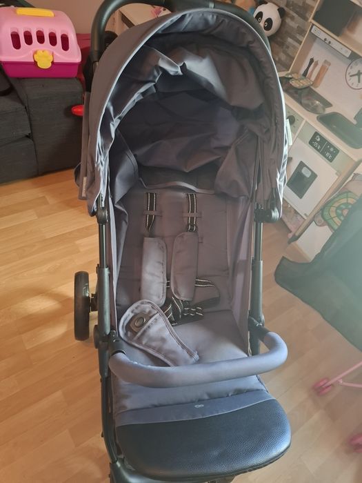 Carrinho bebé como novo