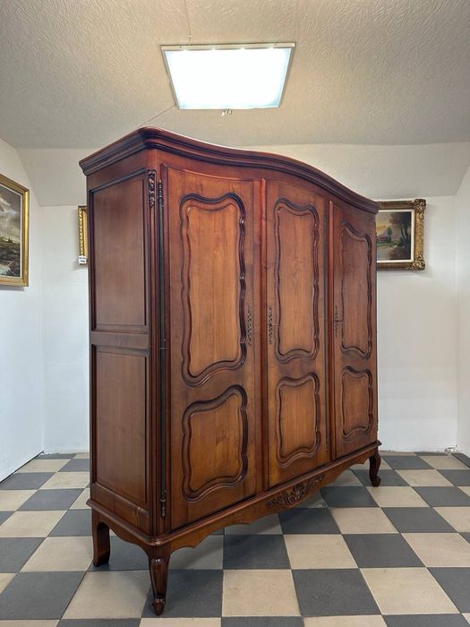 Шафа дерево шкаф