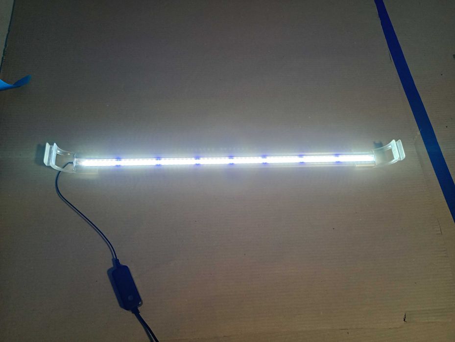 Akwarium 112 litrów, szklana pokrywa, belka LED.