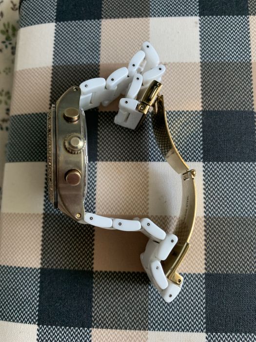 Годинники DKNY, Donna Karan