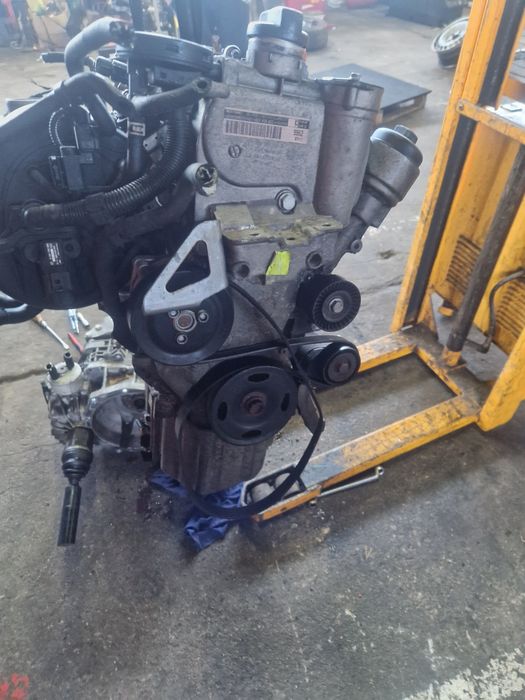 Kompletny silnik 1,6 benzyna BLF vw
