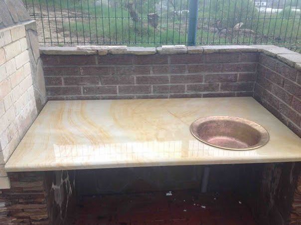 Архітектурні вироби з пісковика: балясини, перила, колони, оздоблення, столешні, каміни | Виробник