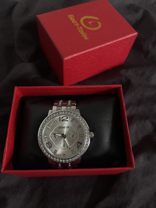 Годинник жіночий