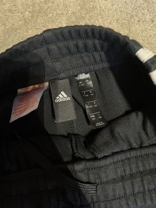 dresy adidas.